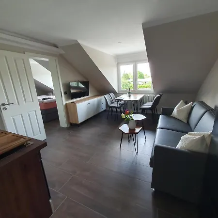 Apartment Neumuhler Hof: Modern 