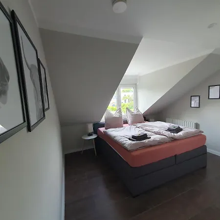 Neumuehler Hof - Moderne 