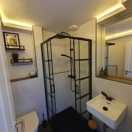 Neumuehler Hof - Moderne 