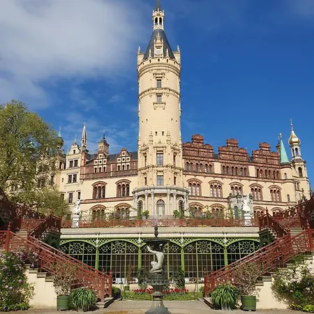 Neumuehler Hof - Moderne 