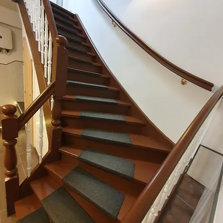 Neumuehler Hof - Moderne 